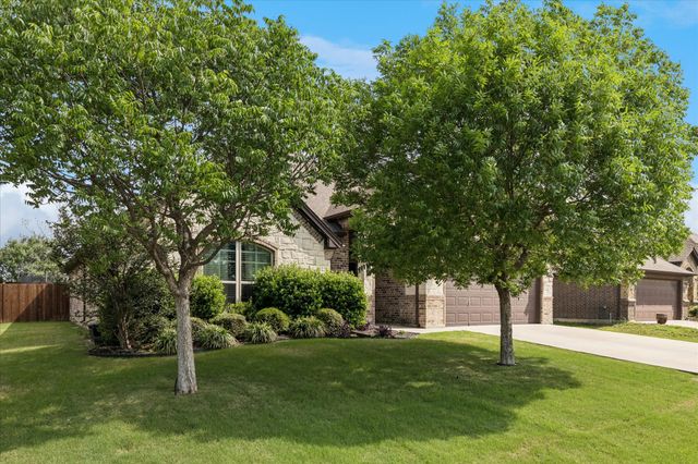 124 Camouflage Circle, Willow Park, TX 76008