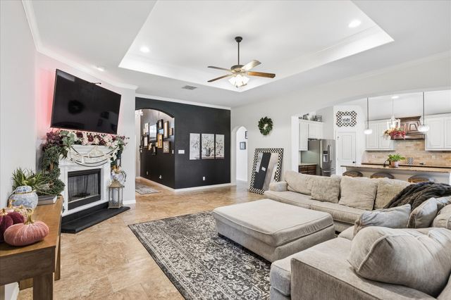 124 Camouflage Circle, Willow Park, TX 76008