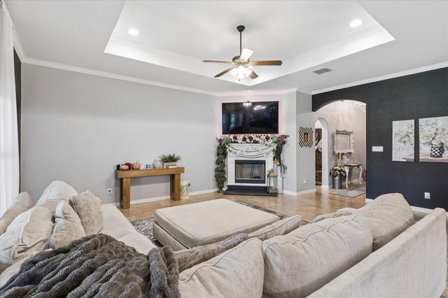 124 Camouflage Circle, Willow Park, TX 76008