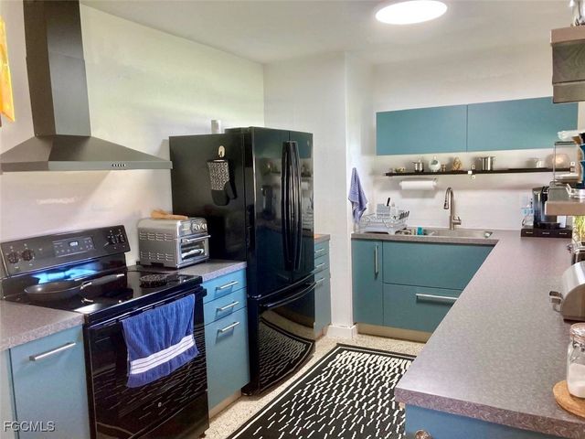 4360 Deleon ST, Fort Myers, FL 33901