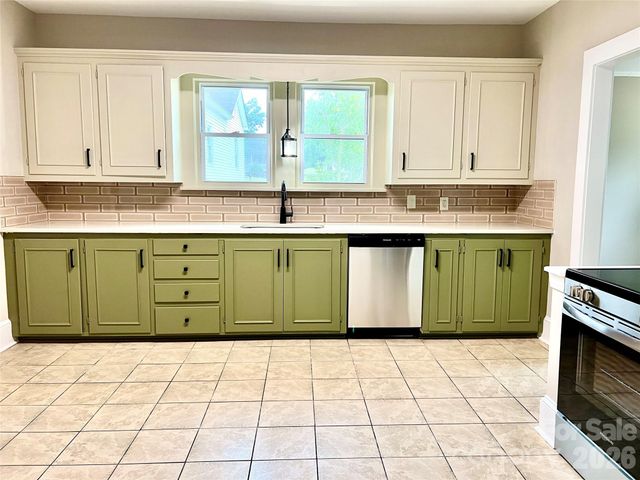 1225 W C Street, Kannapolis, NC 28081