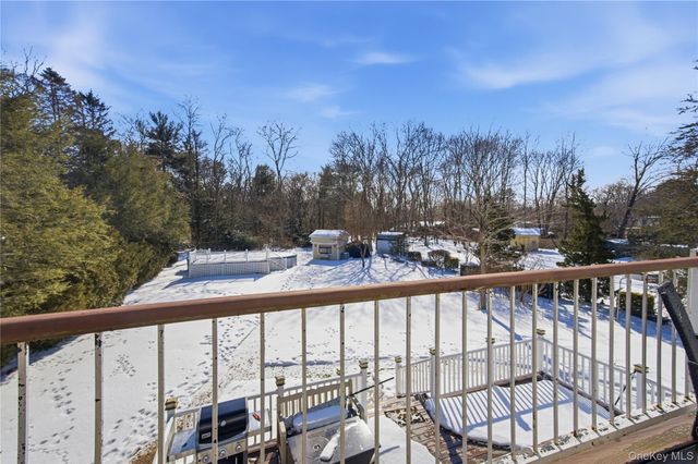 142 Jamaica Avenue, Medford, NY 11763