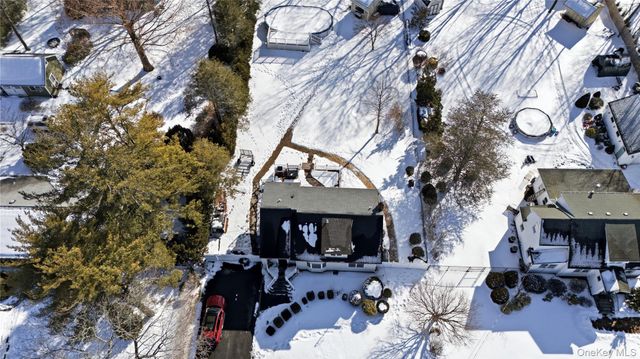 142 Jamaica Avenue, Medford, NY 11763