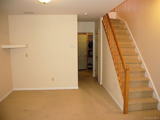 1404 Pondcrest Lane, White Plains, NY 10607