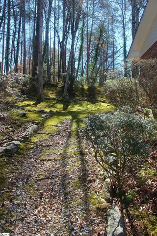 104 Laurel Lane, Seneca, SC 29678