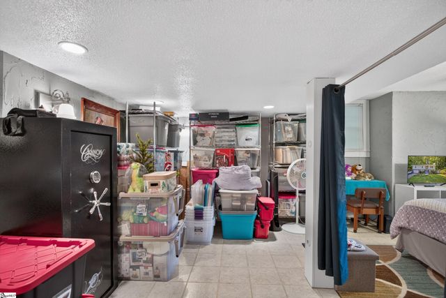 104 Laurel Lane, Seneca, SC 29678