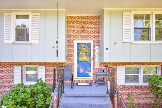 104 Laurel Lane, Seneca, SC 29678