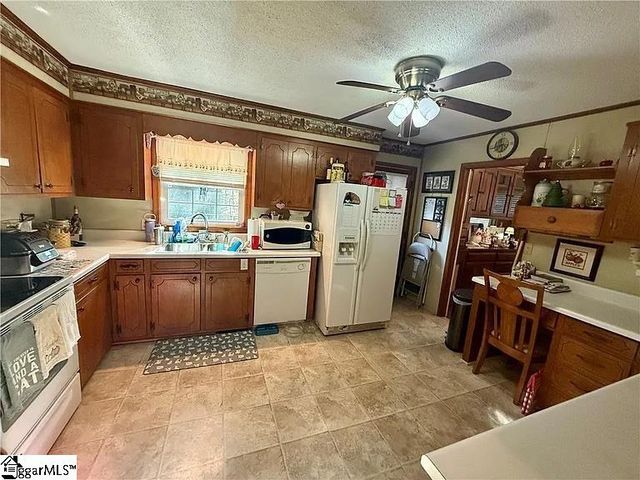 104 Laurel Lane, Seneca, SC 29678