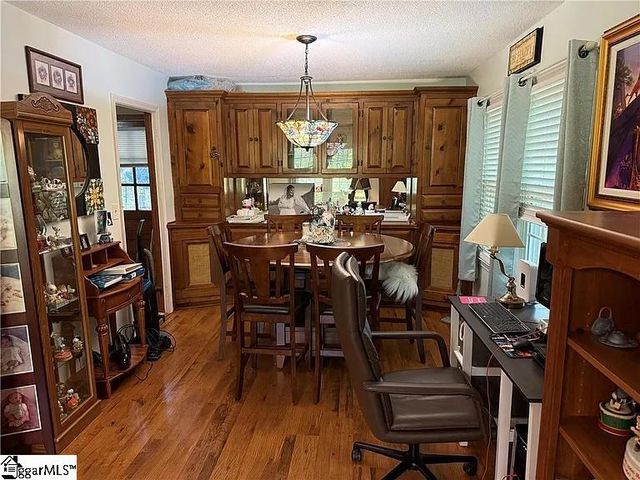 104 Laurel Lane, Seneca, SC 29678