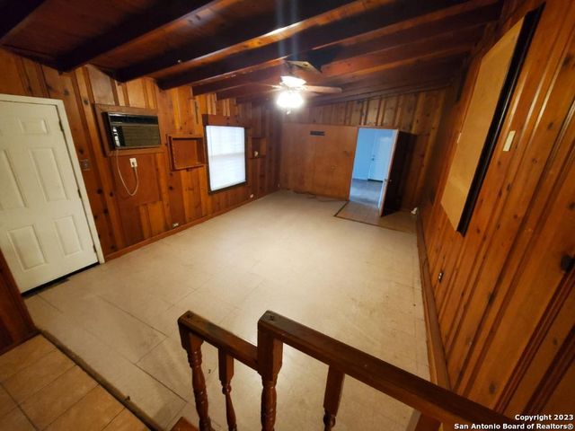 2607 W CRAIG PL, San Antonio, TX 78228