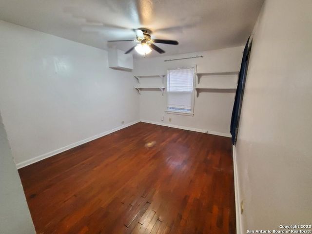 2607 W CRAIG PL, San Antonio, TX 78228