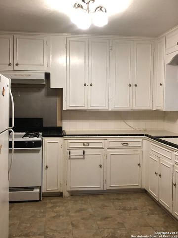 2607 W CRAIG PL, San Antonio, TX 78228