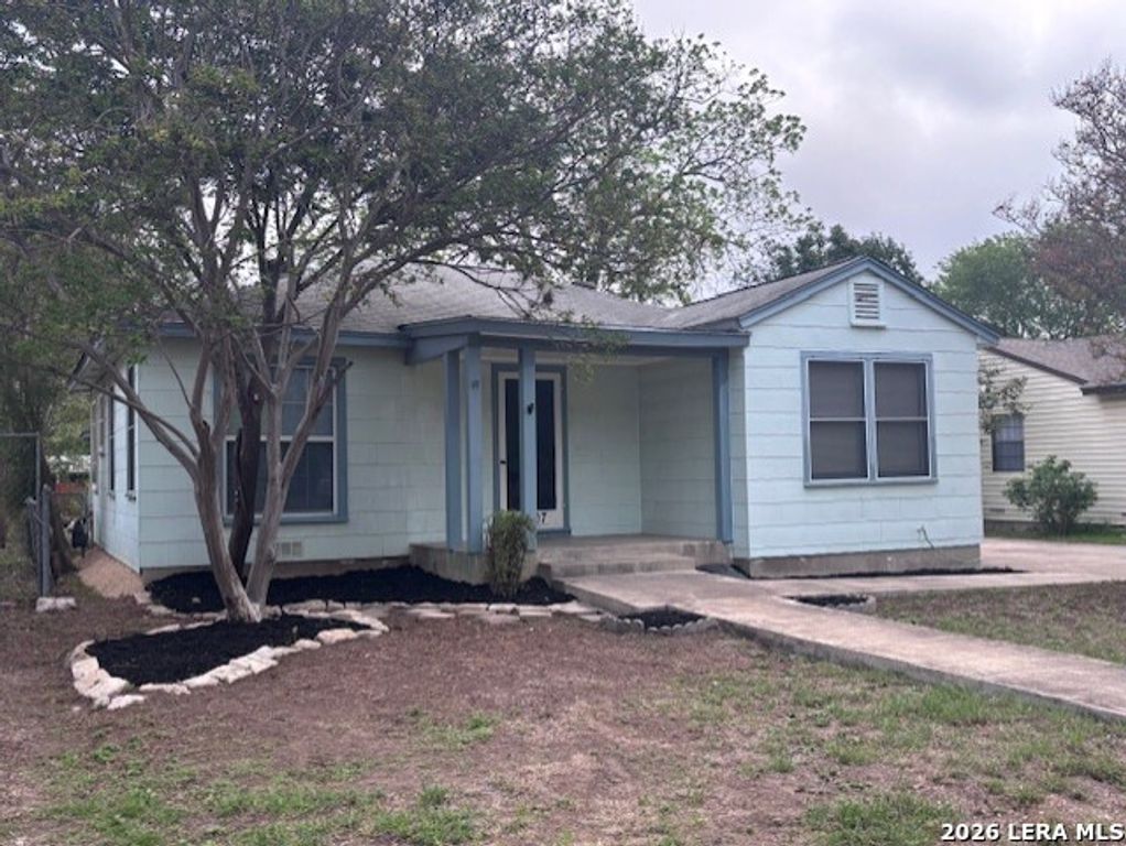 2607 W CRAIG PL, San Antonio, TX 78228