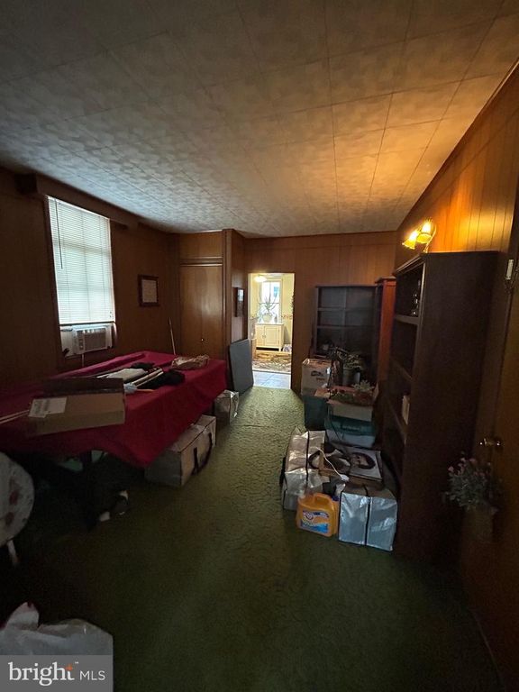 Image 13 of property listing at 734 N 2ND ST, Lykens, PA 17048