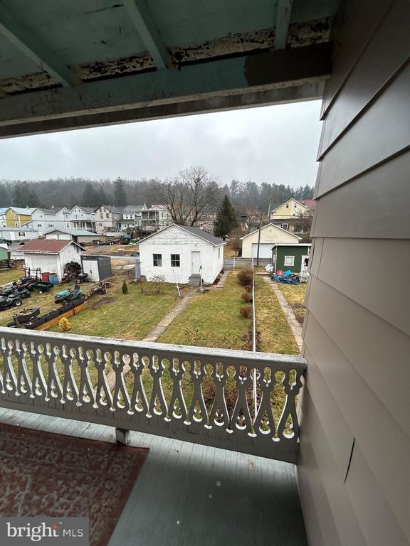 Image 22 of property listing at 734 N 2ND ST, Lykens, PA 17048