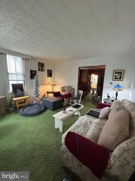 Image 7 of property listing at 734 N 2ND ST, Lykens, PA 17048