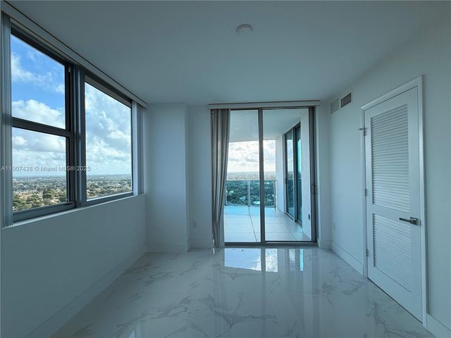 2641 N Flamingo Rd 2208N, Sunrise, FL 33323