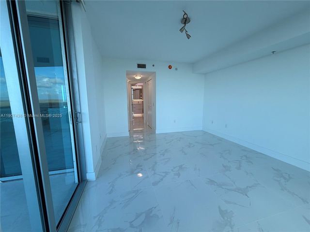 2641 N Flamingo Rd 2208N, Sunrise, FL 33323