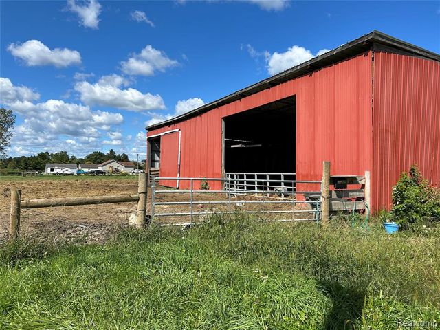 16465 Almont, Allenton, MI 48002