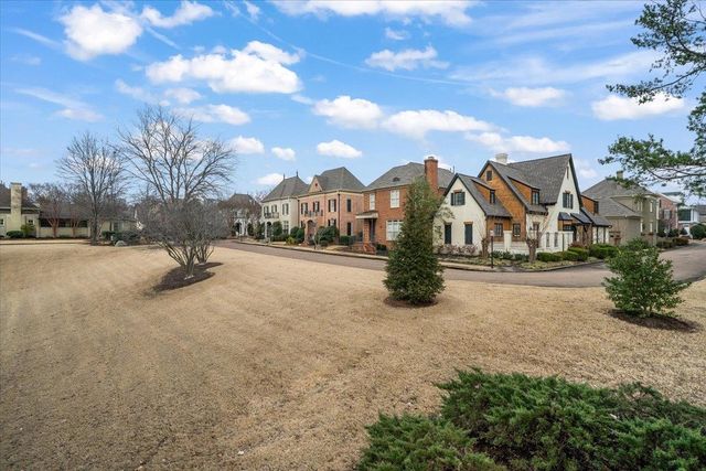 1994 W COTTAGE GLEN CIR, Germantown, TN 38138