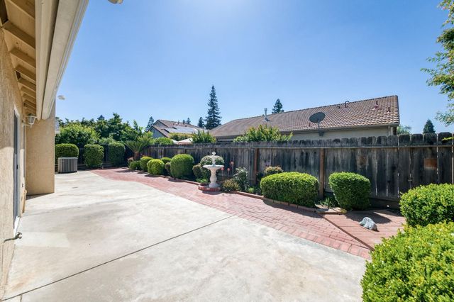 1757 E Revere Road, Fresno, CA 93720