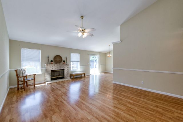 1757 E Revere Road, Fresno, CA 93720