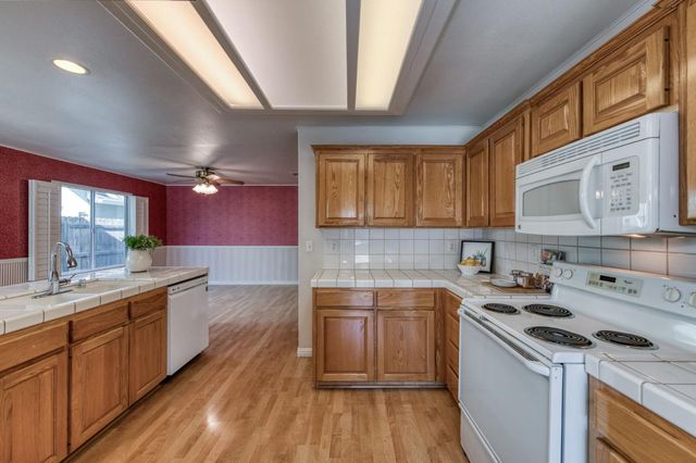 1757 E Revere Road, Fresno, CA 93720