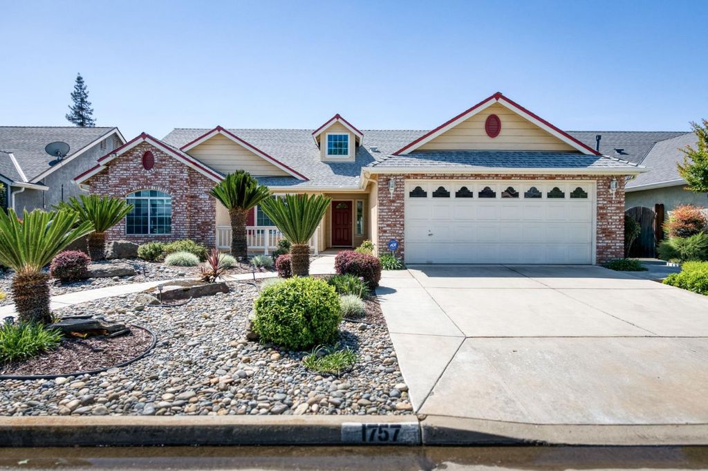 1757 E Revere Road, Fresno, CA 93720