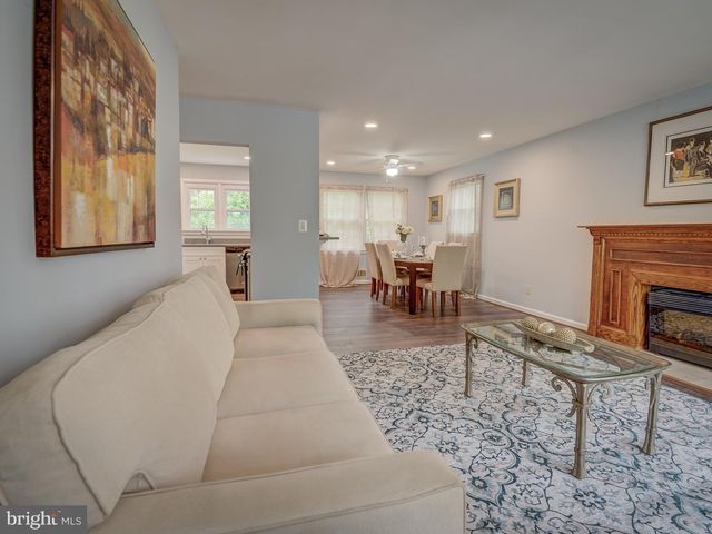 7910 LIVINGSTON RD, Oxon Hill, MD 20745