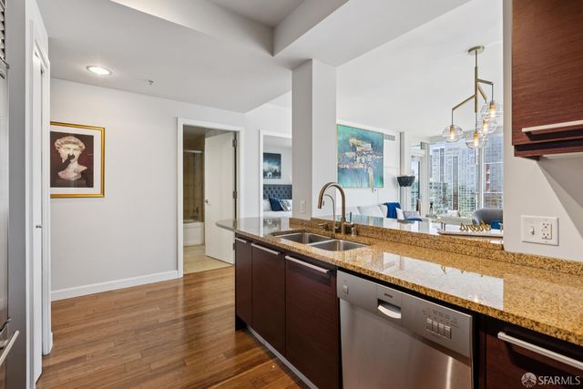425 1st Street 1607, San Francisco, CA 94105