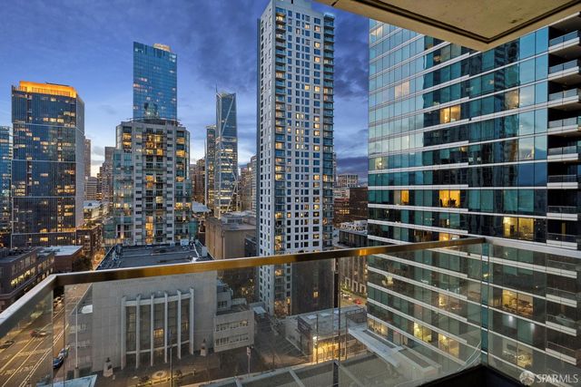 425 1st Street 1607, San Francisco, CA 94105