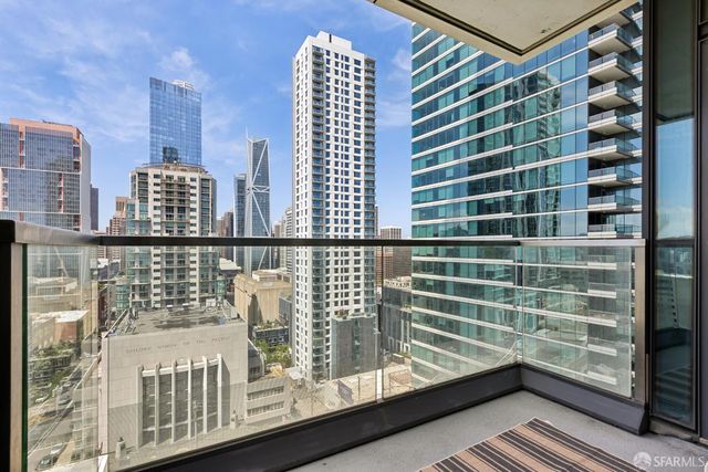 425 1st Street 1607, San Francisco, CA 94105