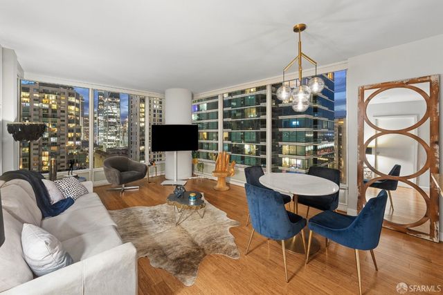 425 1st Street 1607, San Francisco, CA 94105