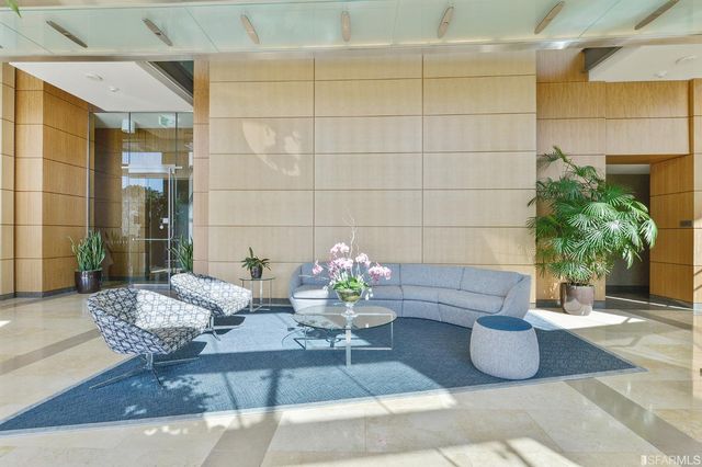 425 1st Street 1607, San Francisco, CA 94105