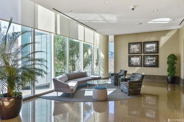 425 1st Street 1607, San Francisco, CA 94105