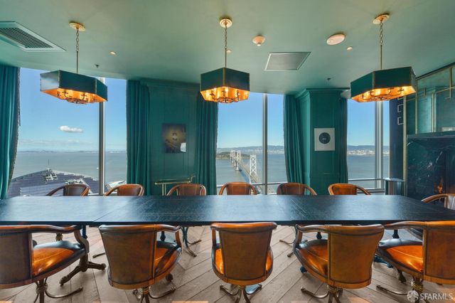 425 1st Street 1607, San Francisco, CA 94105