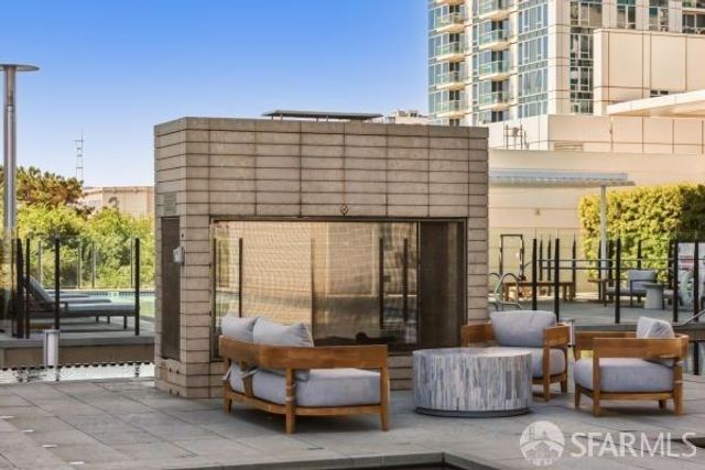 425 1st Street 1607, San Francisco, CA 94105