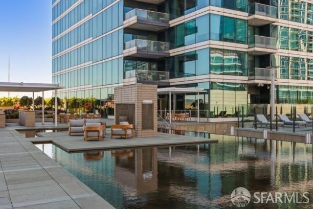 425 1st Street 1607, San Francisco, CA 94105