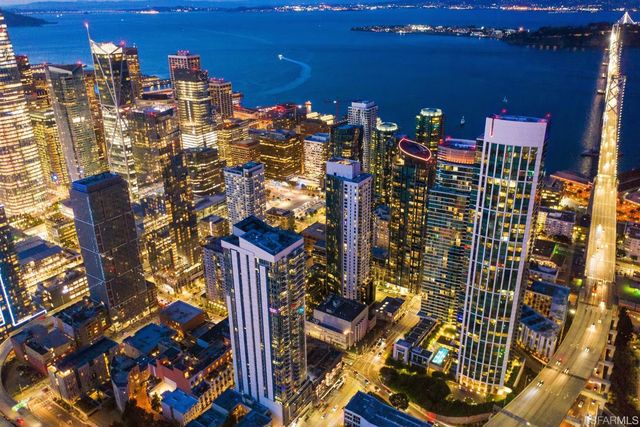 425 1st Street 1607, San Francisco, CA 94105