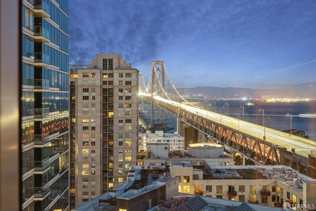 425 1st Street 1607, San Francisco, CA 94105