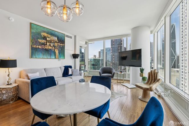 425 1st Street 1607, San Francisco, CA 94105