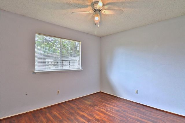 2706 S Brompton Drive, Pearland, TX 77584