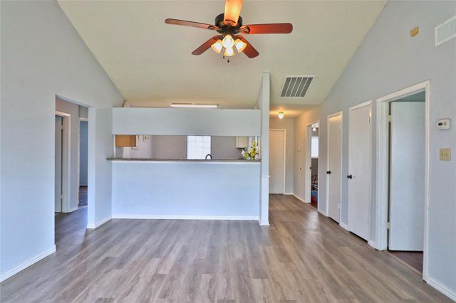 2706 S Brompton Drive, Pearland, TX 77584
