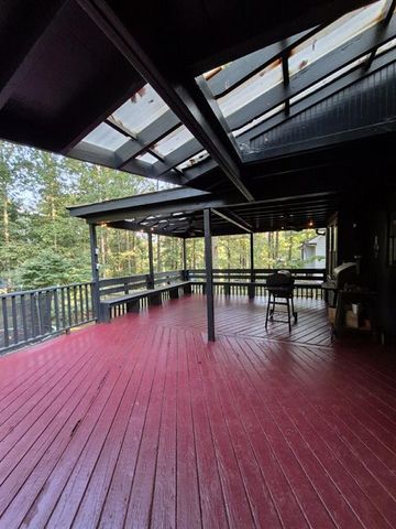 1534 Oakhill Drive, Auburn, GA 30011