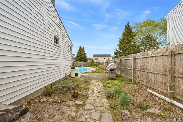 8508 Bayridge Road, Cicero, NY 13039
