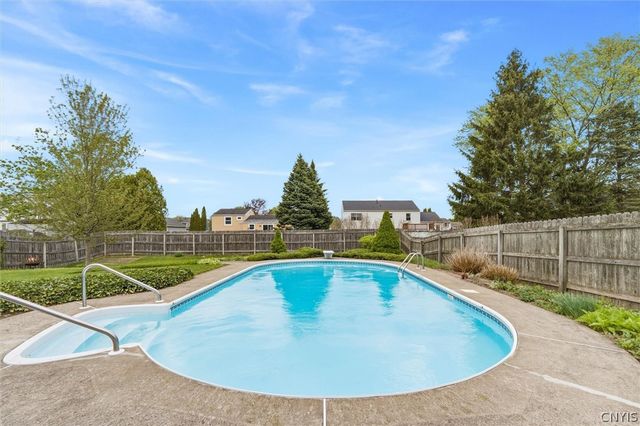 8508 Bayridge Road, Cicero, NY 13039