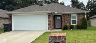 5735 Brookshire Dr, Jonesboro, AR 72401