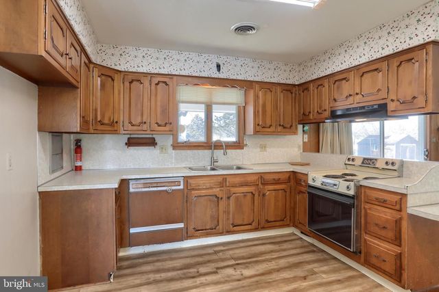 300 EDDINGTON AVE, Harrisburg, PA 17111