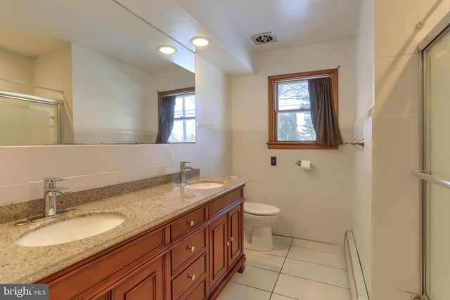 300 EDDINGTON AVE, Harrisburg, PA 17111