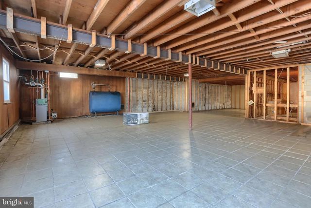 300 EDDINGTON AVE, Harrisburg, PA 17111